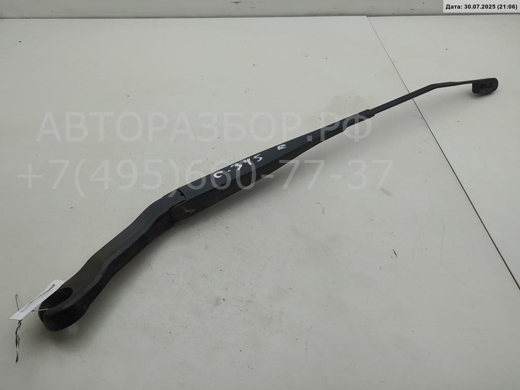 Поводок стеклоочистителя передний правый