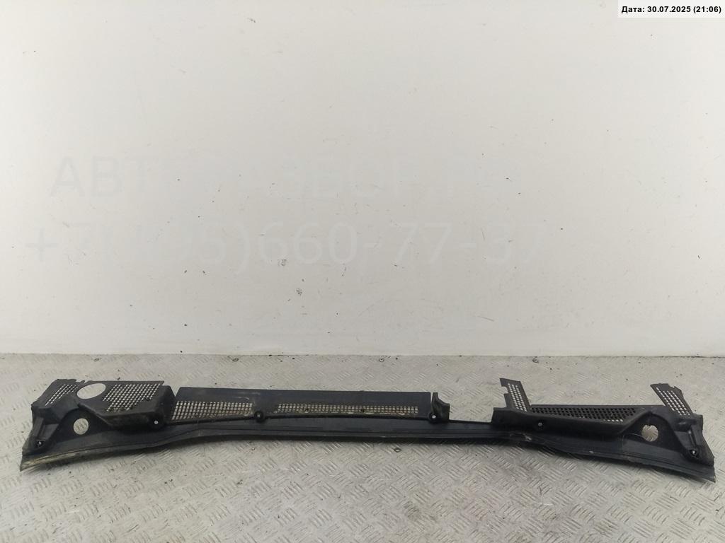 Решетка стеклоочистителей (Жабо)