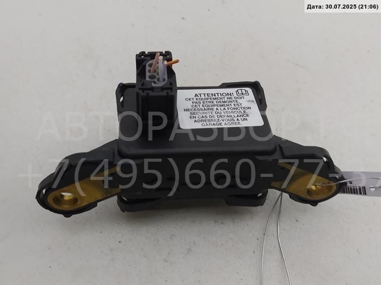 Датчик ускорения