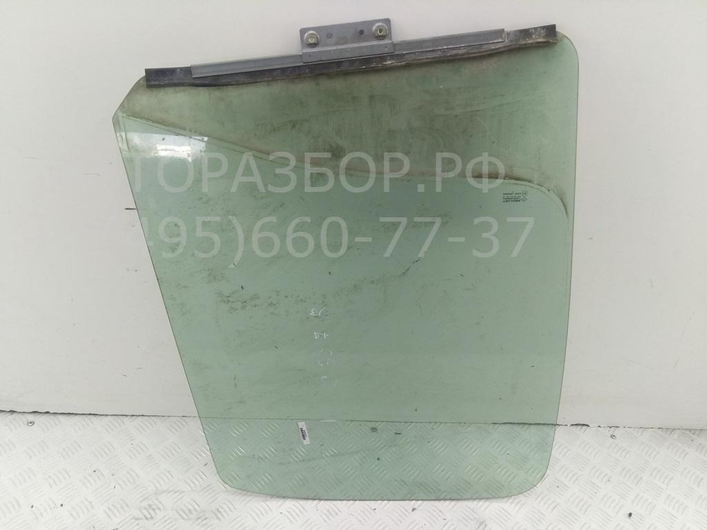 Стекло двери передней правой