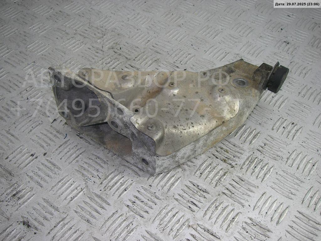 Кронштейн двигателя правый