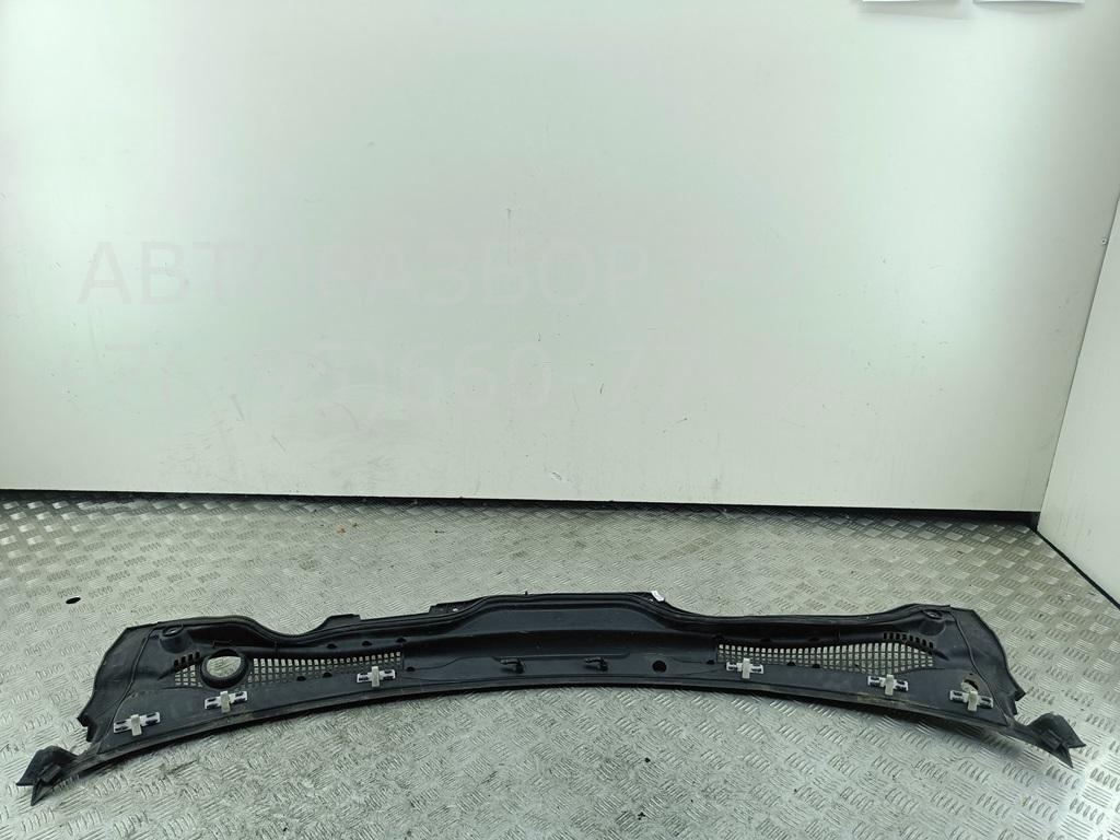 Решетка стеклоочистителей (Жабо)