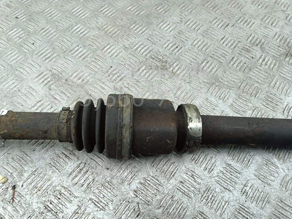 Полуось передняя правая