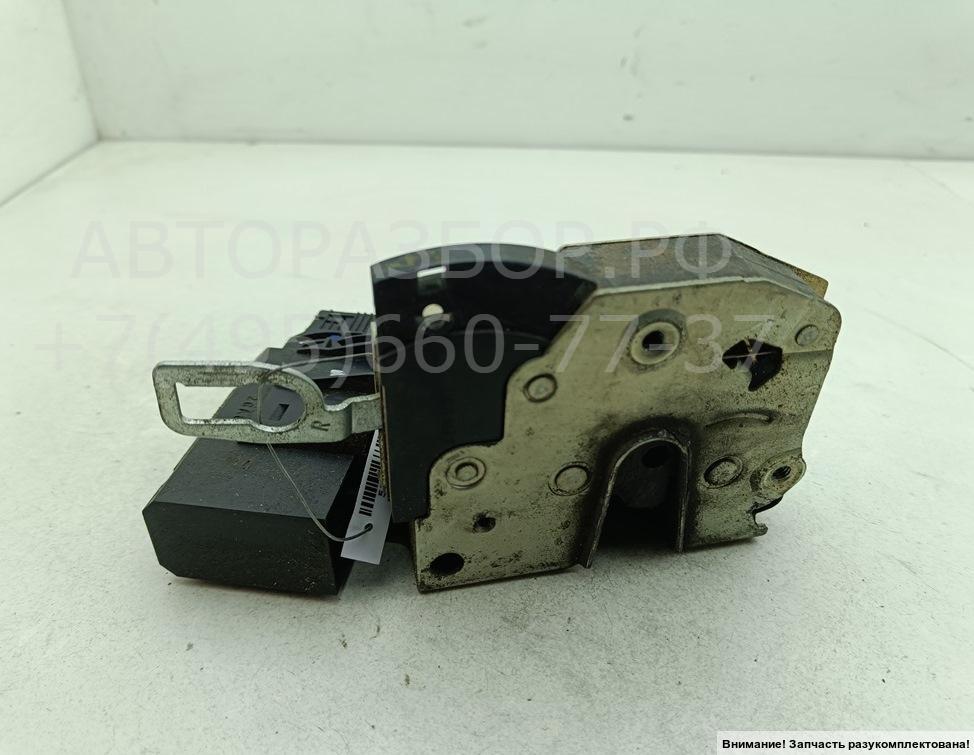 Замок двери передней правой