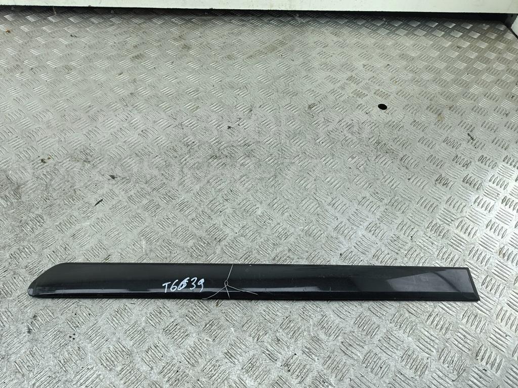 Накладка двери задней левой