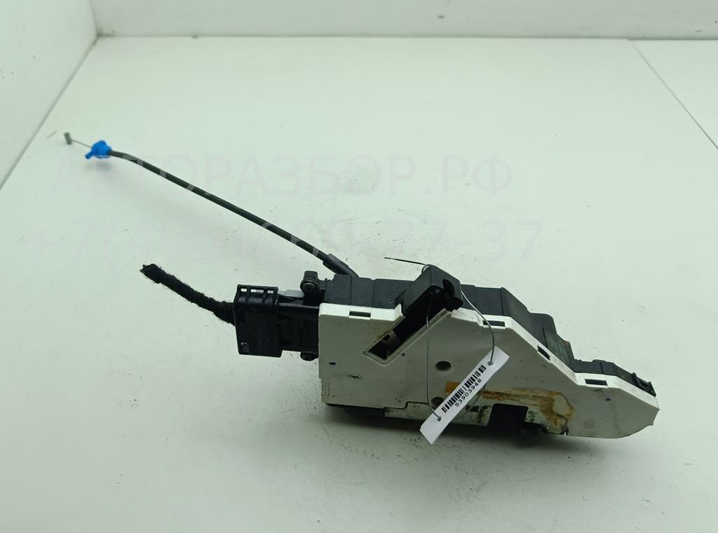 Замок двери передней правой