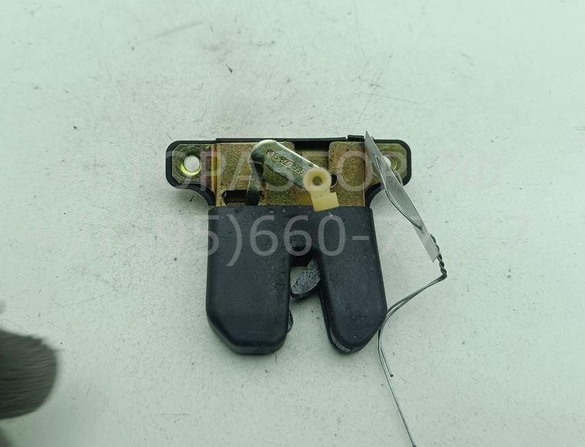 Замок багажника