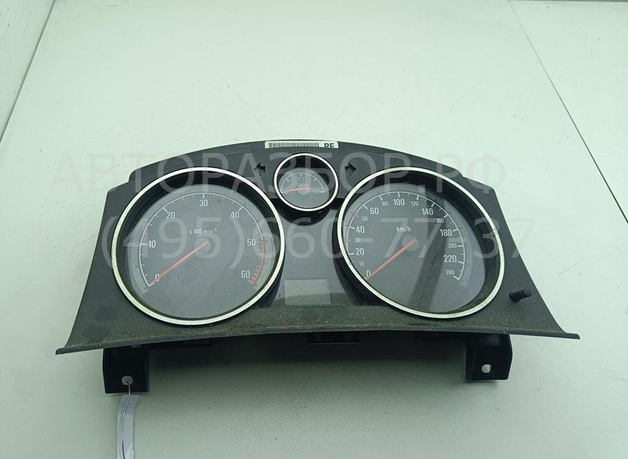 Панель приборов