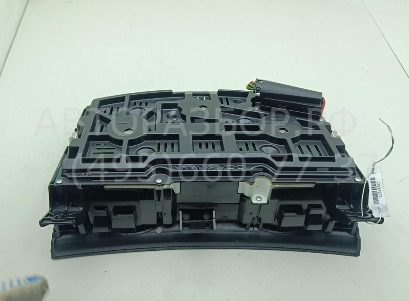 Панель приборов