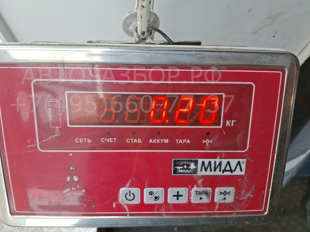 Молдинг двери передней левой