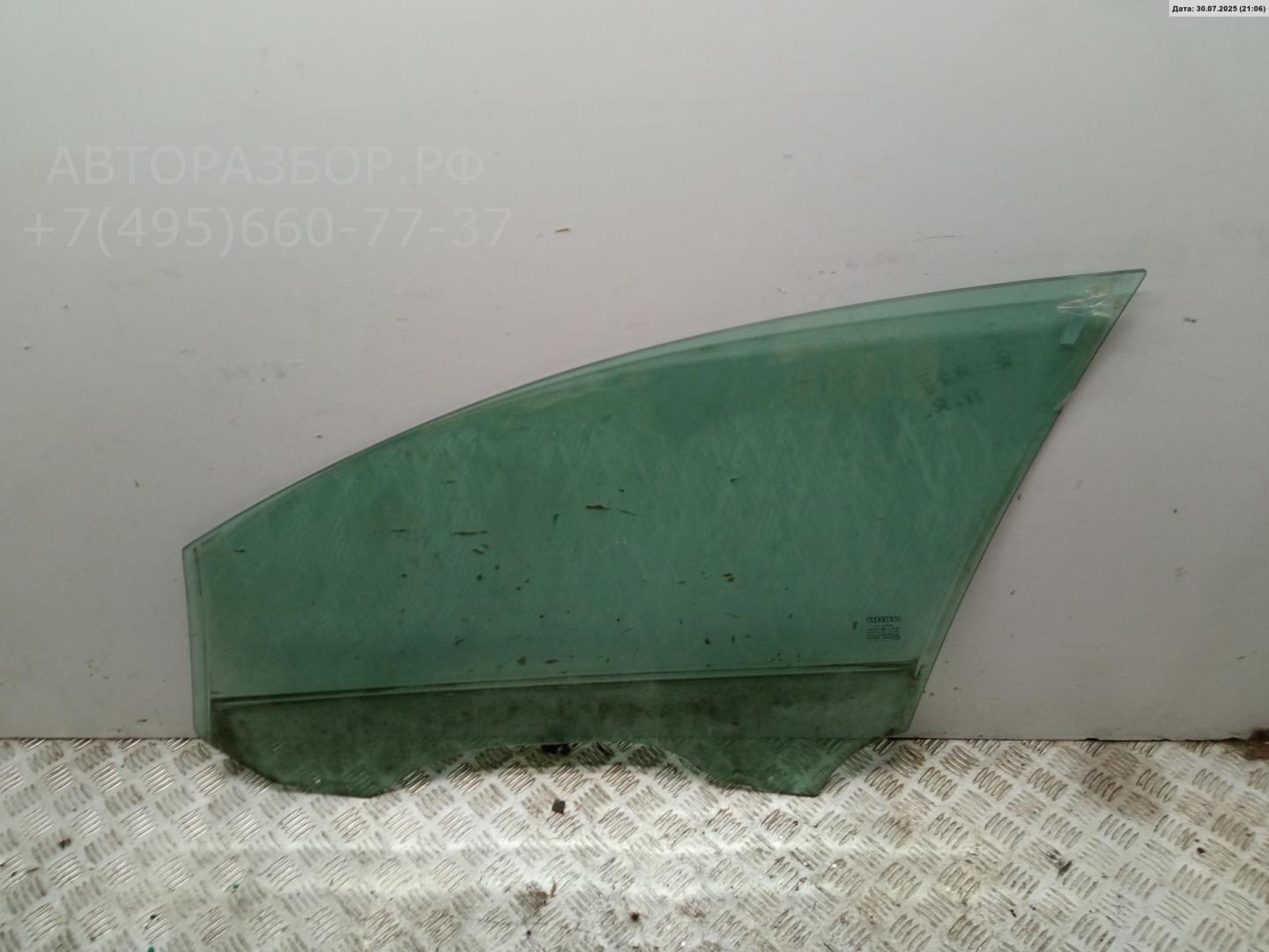 Стекло двери передней правой