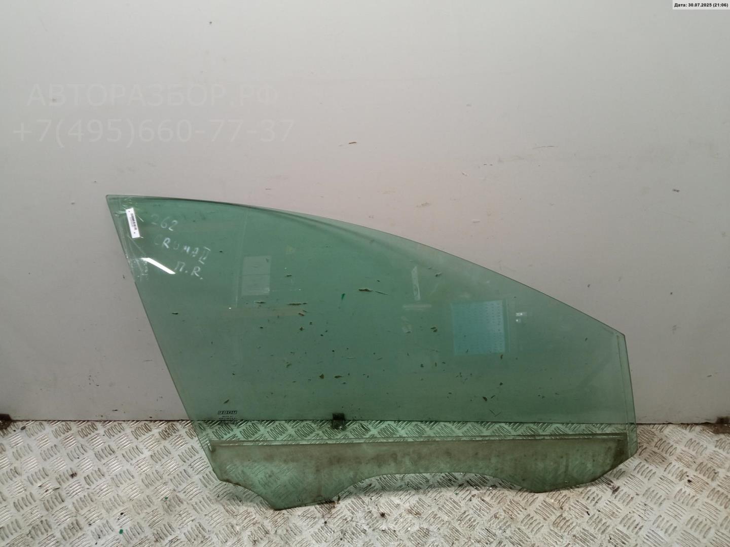 Стекло двери передней правой