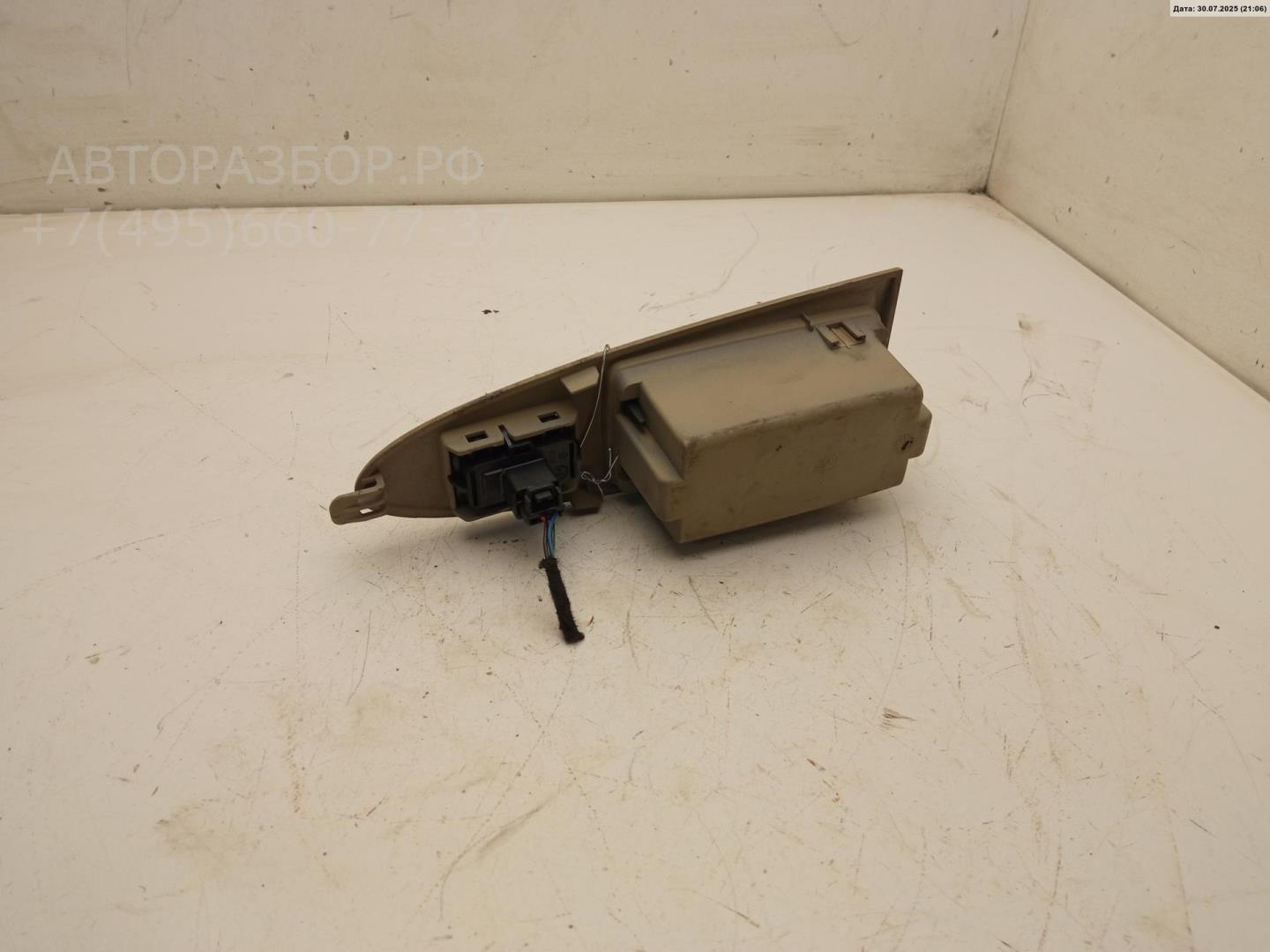 Кнопка стеклоподъемника