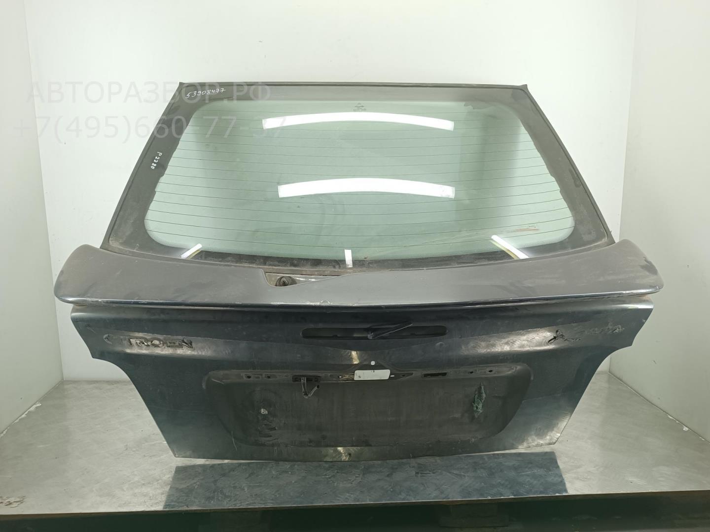 Дверь багажника