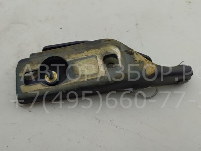 Петля капота правая