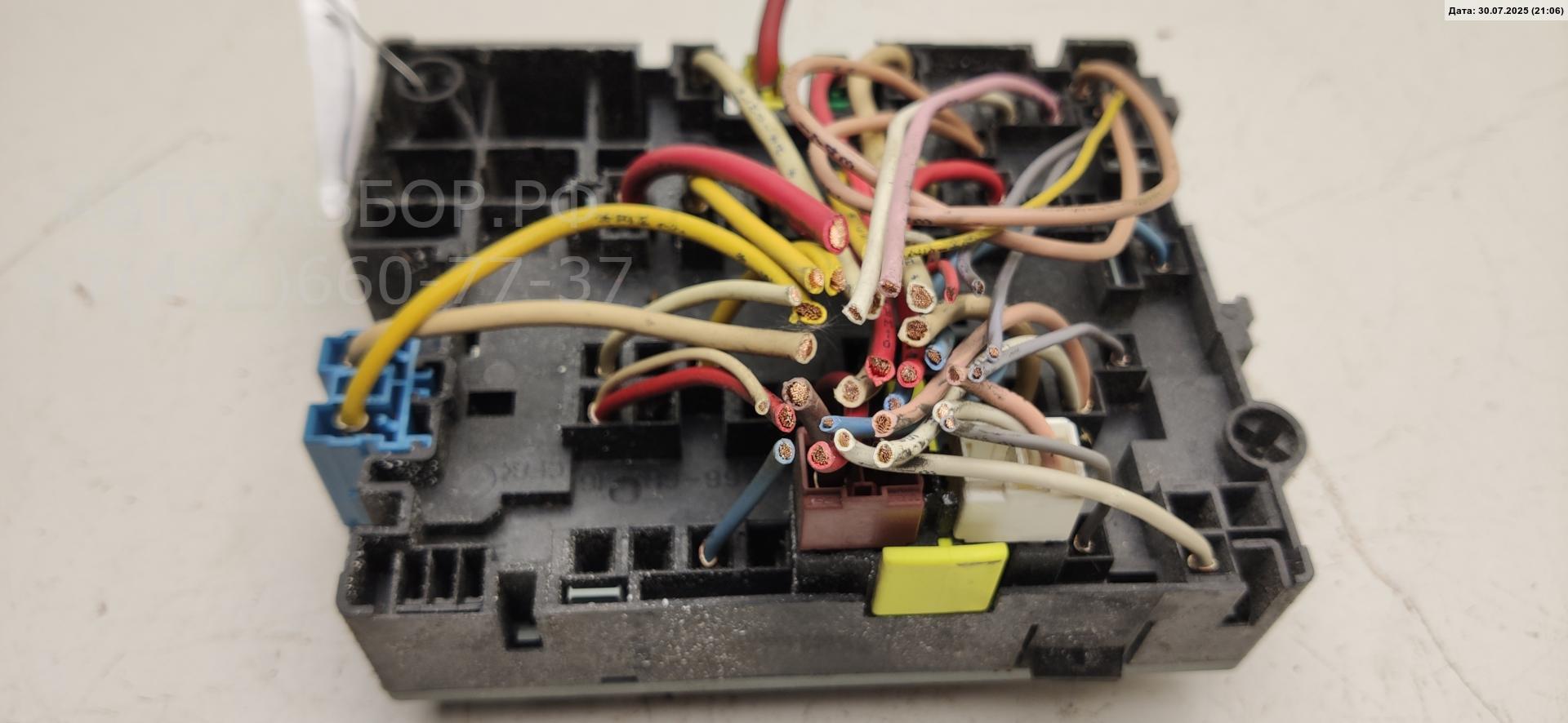 Блок предохранителей