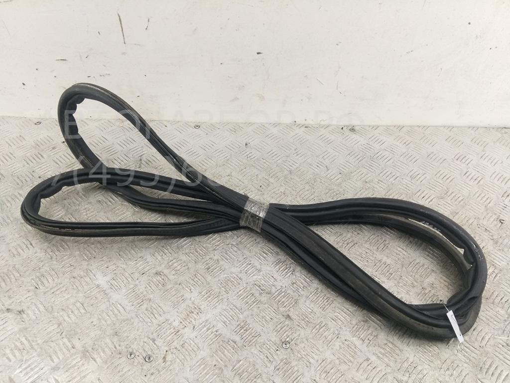 Уплотнитель багажника