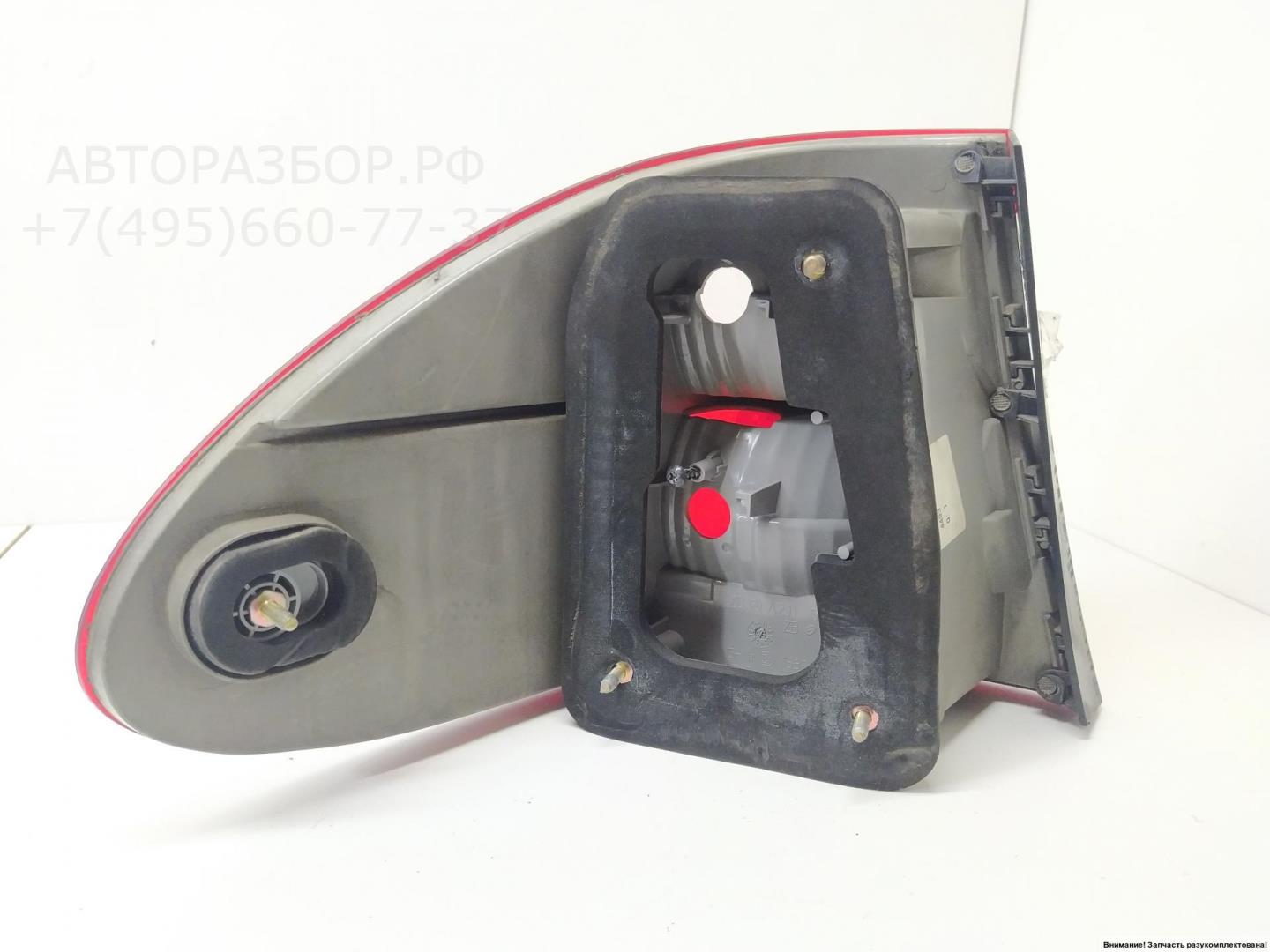 Фонарь задний правый