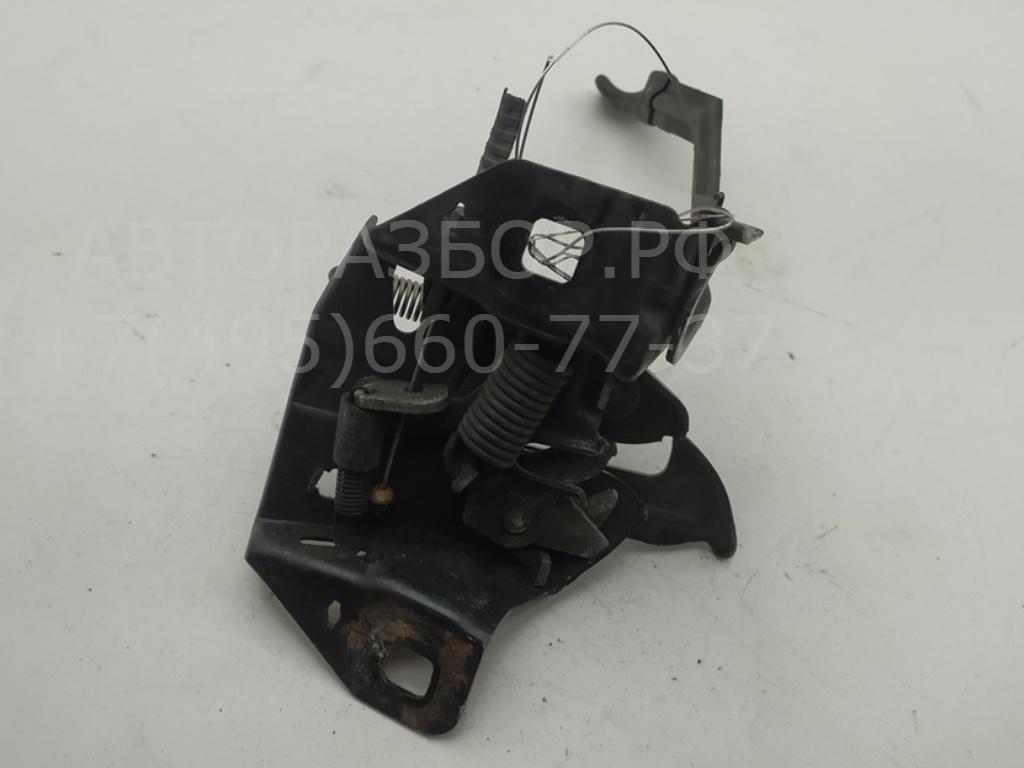 Замок капота