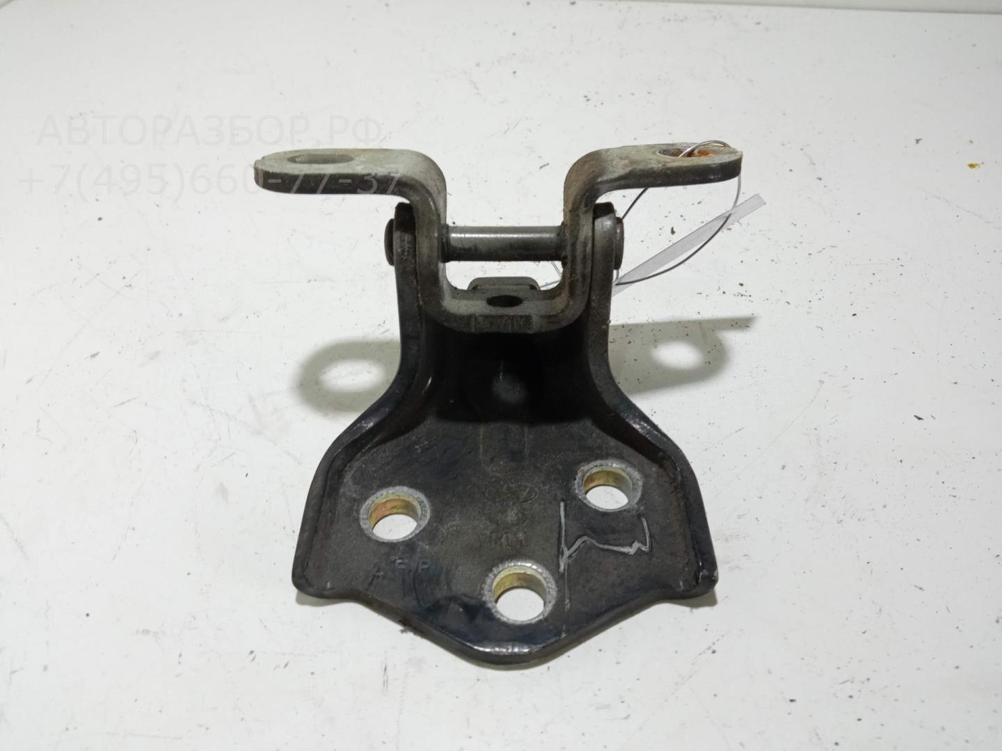 Петля двери