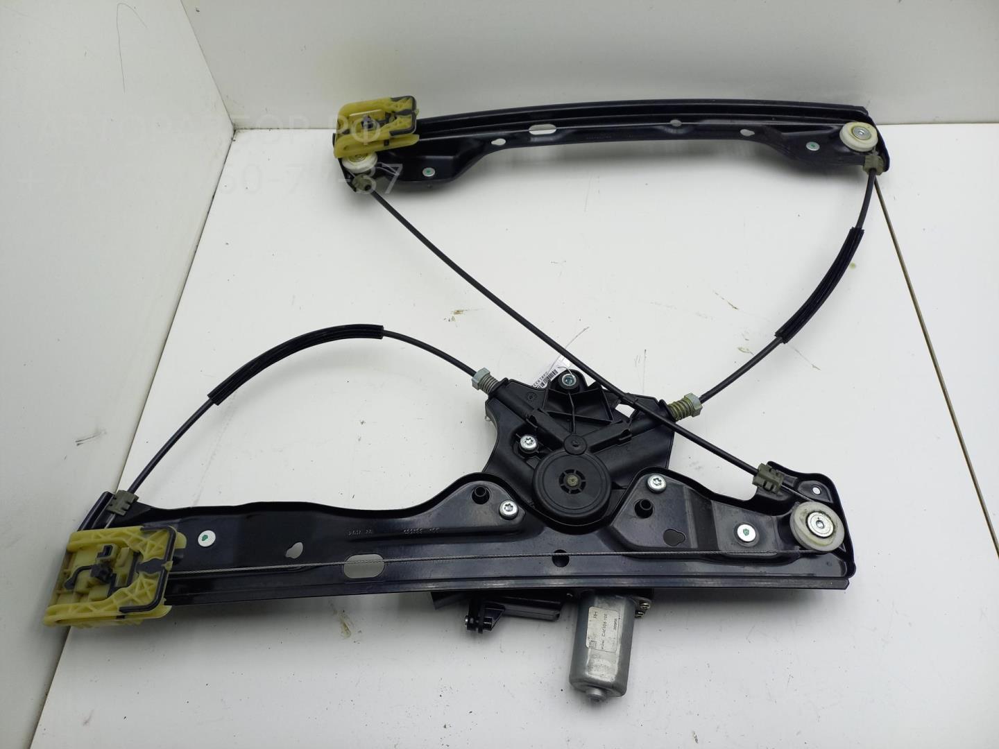 Стеклоподъемник электр. передний правый