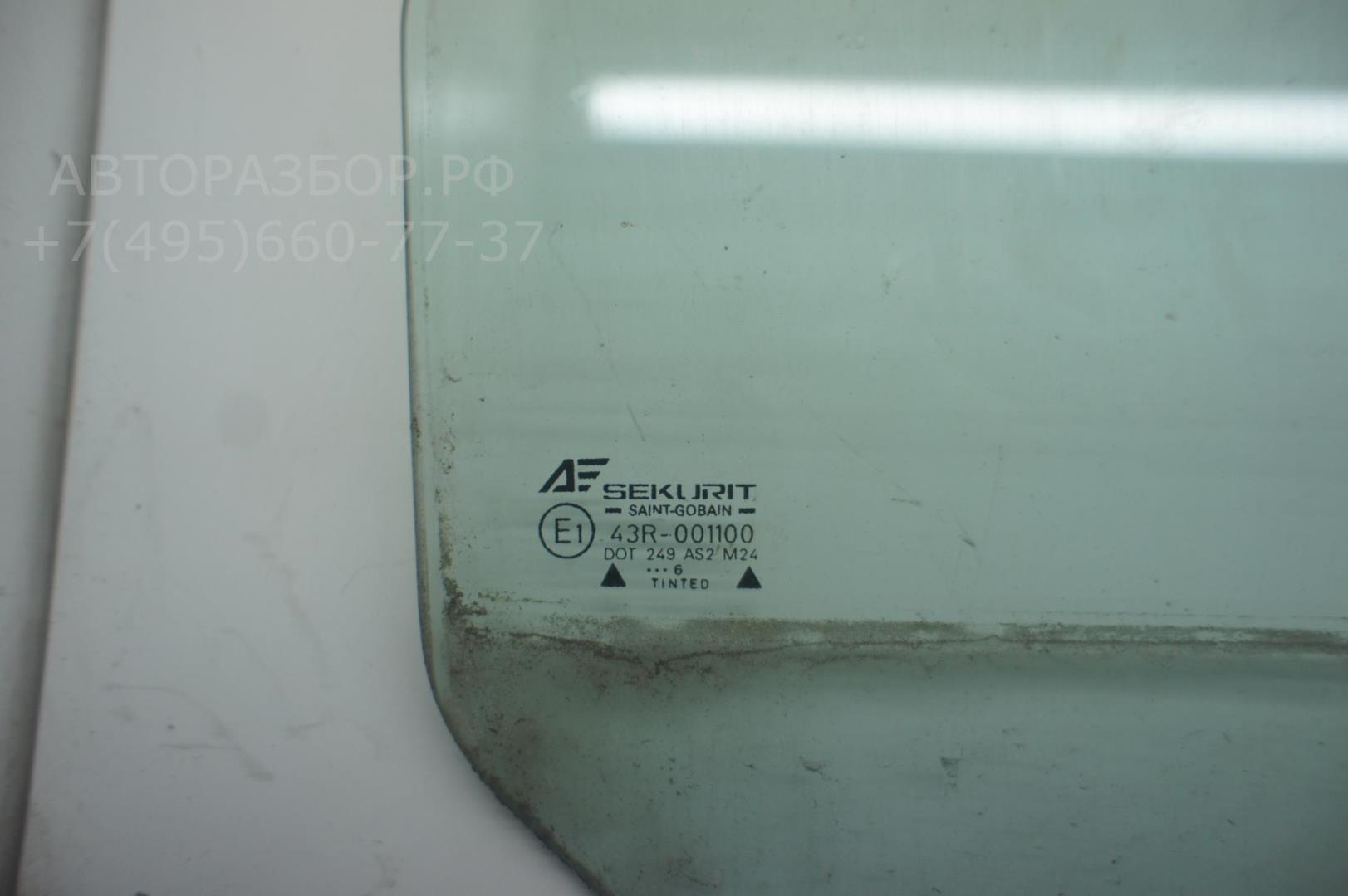Стекло двери задней правой
