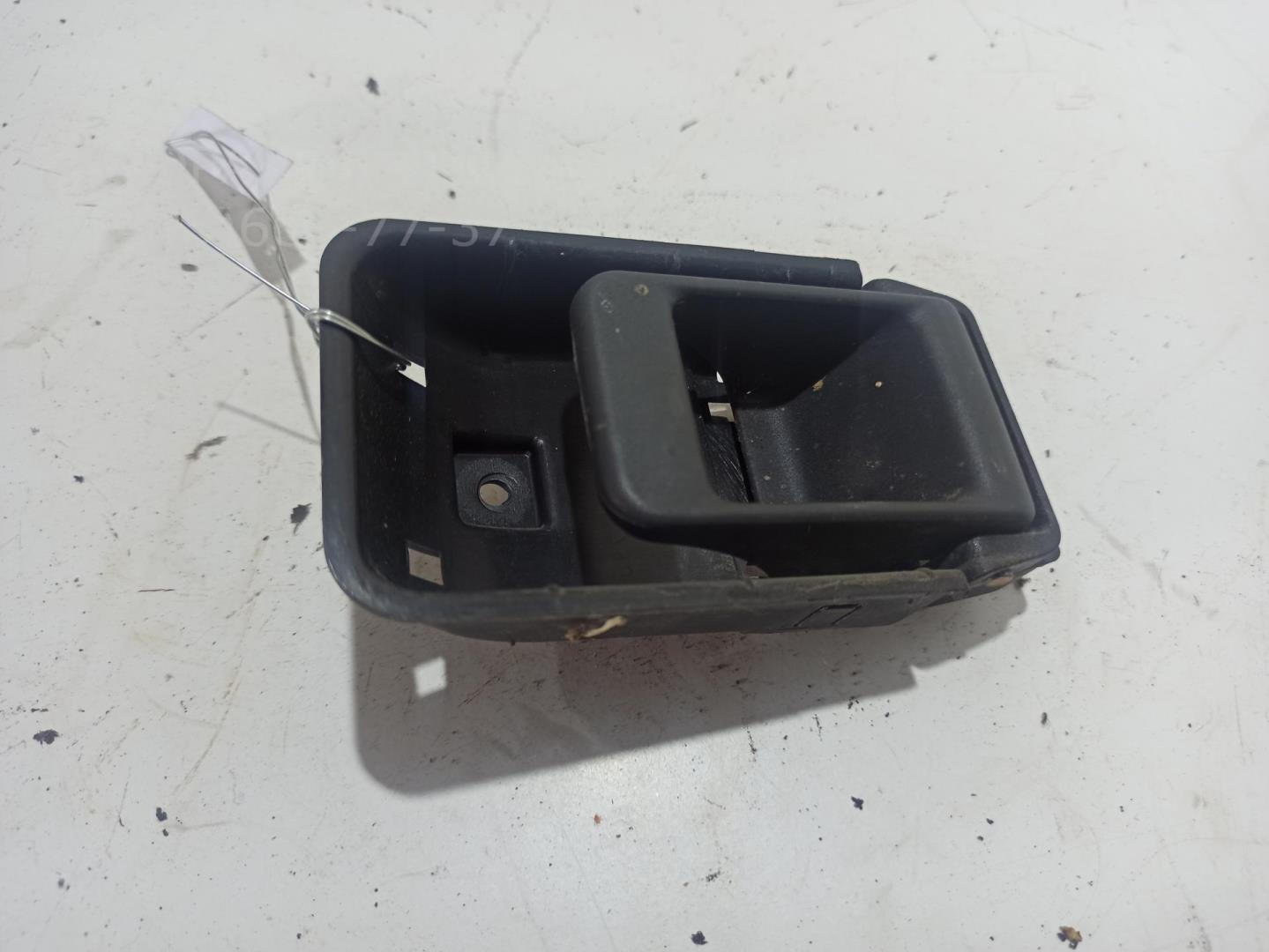 Ручка двери задней внутренняя правая