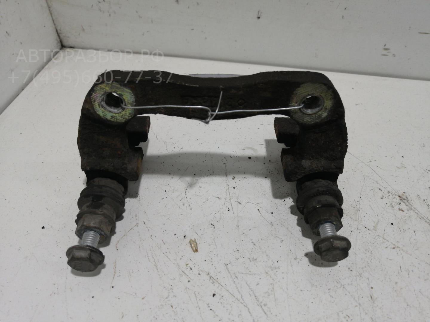 Скоба суппорта заднего