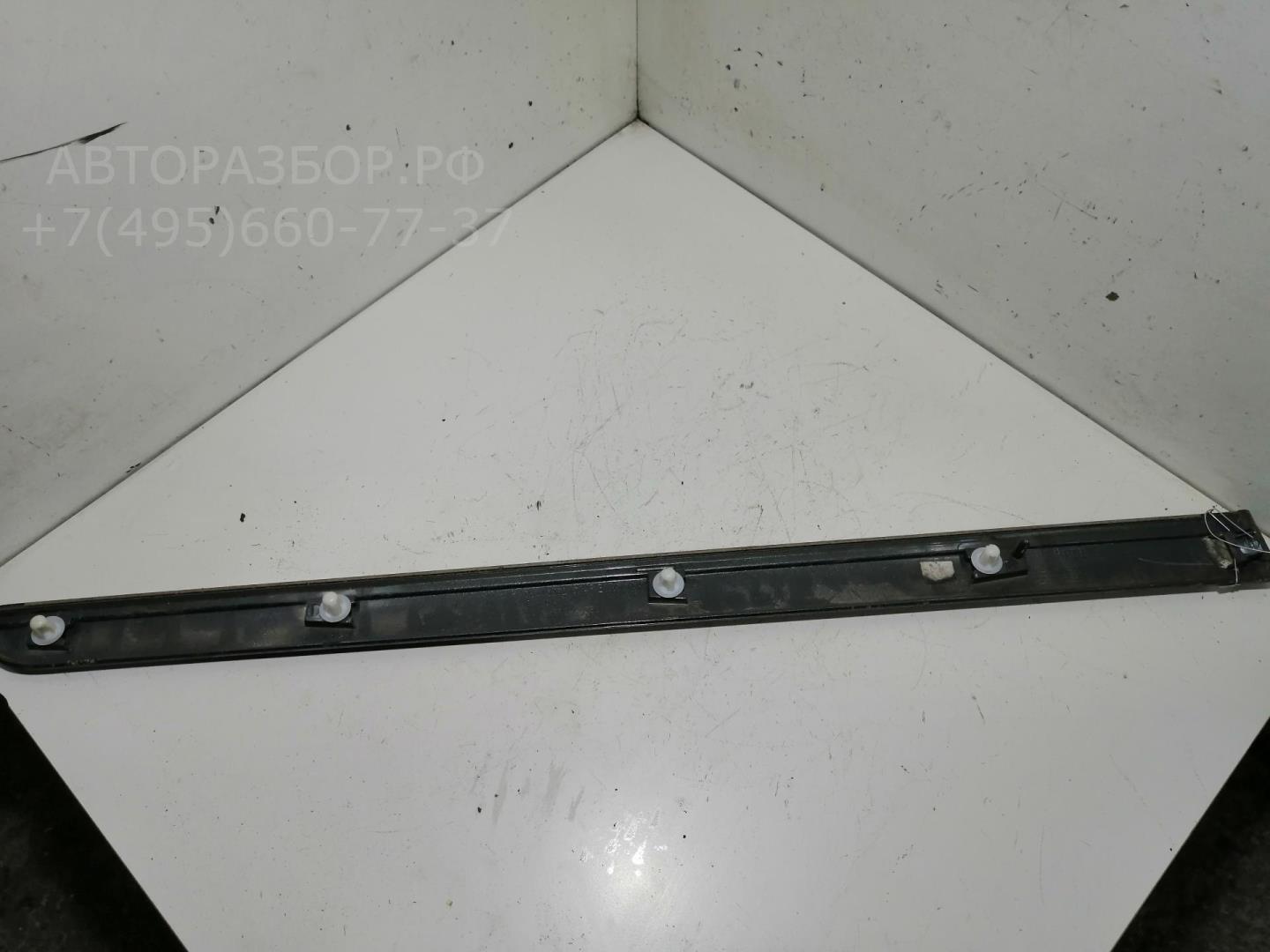 Накладка двери задней левой