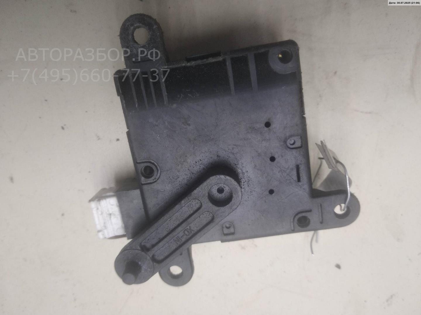 Моторчик заслонки печки