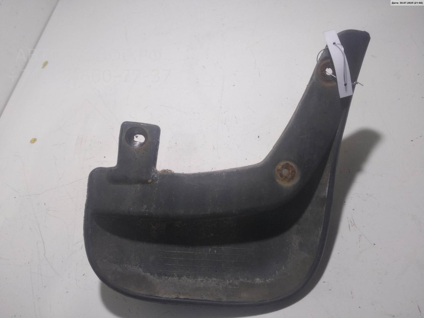 Брызговик задний левый