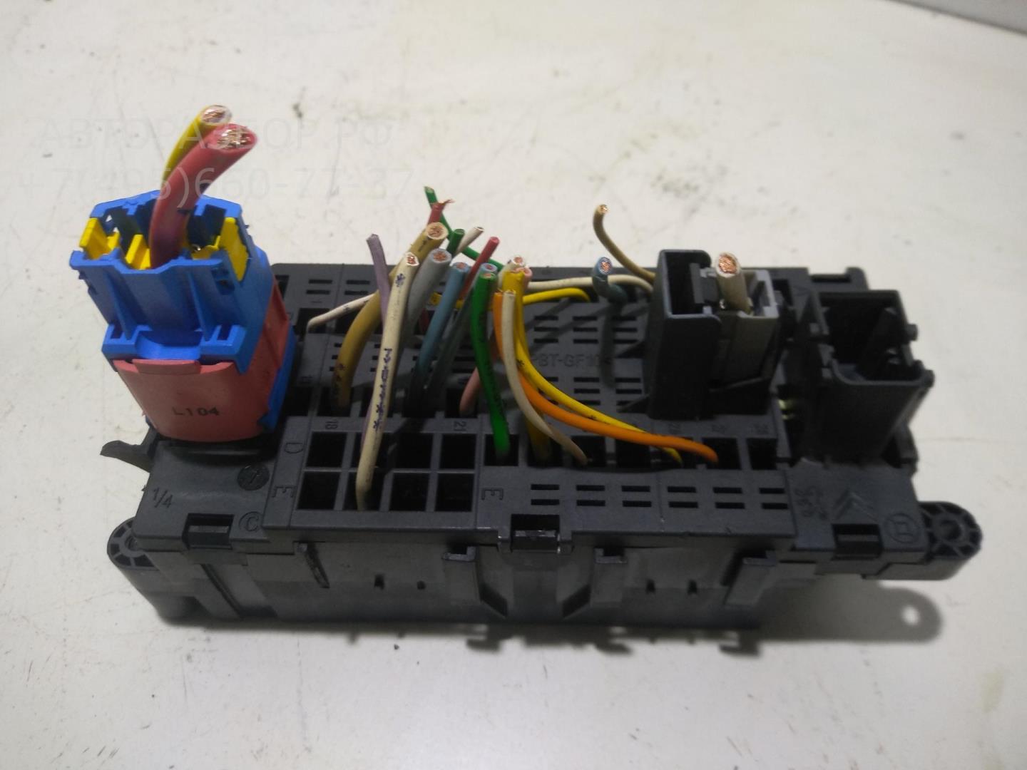 Блок предохранителей