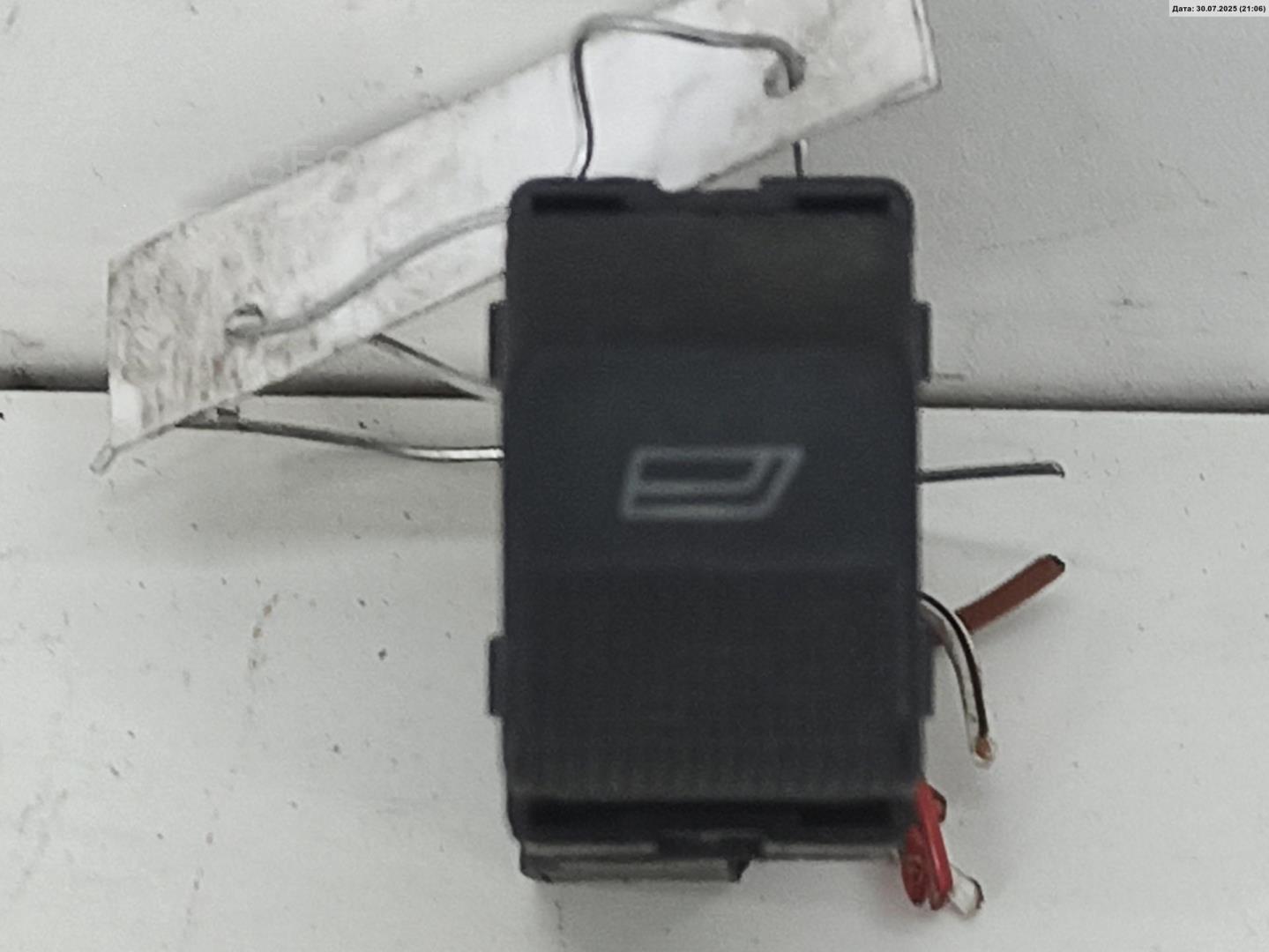 Кнопка стеклоподъемника