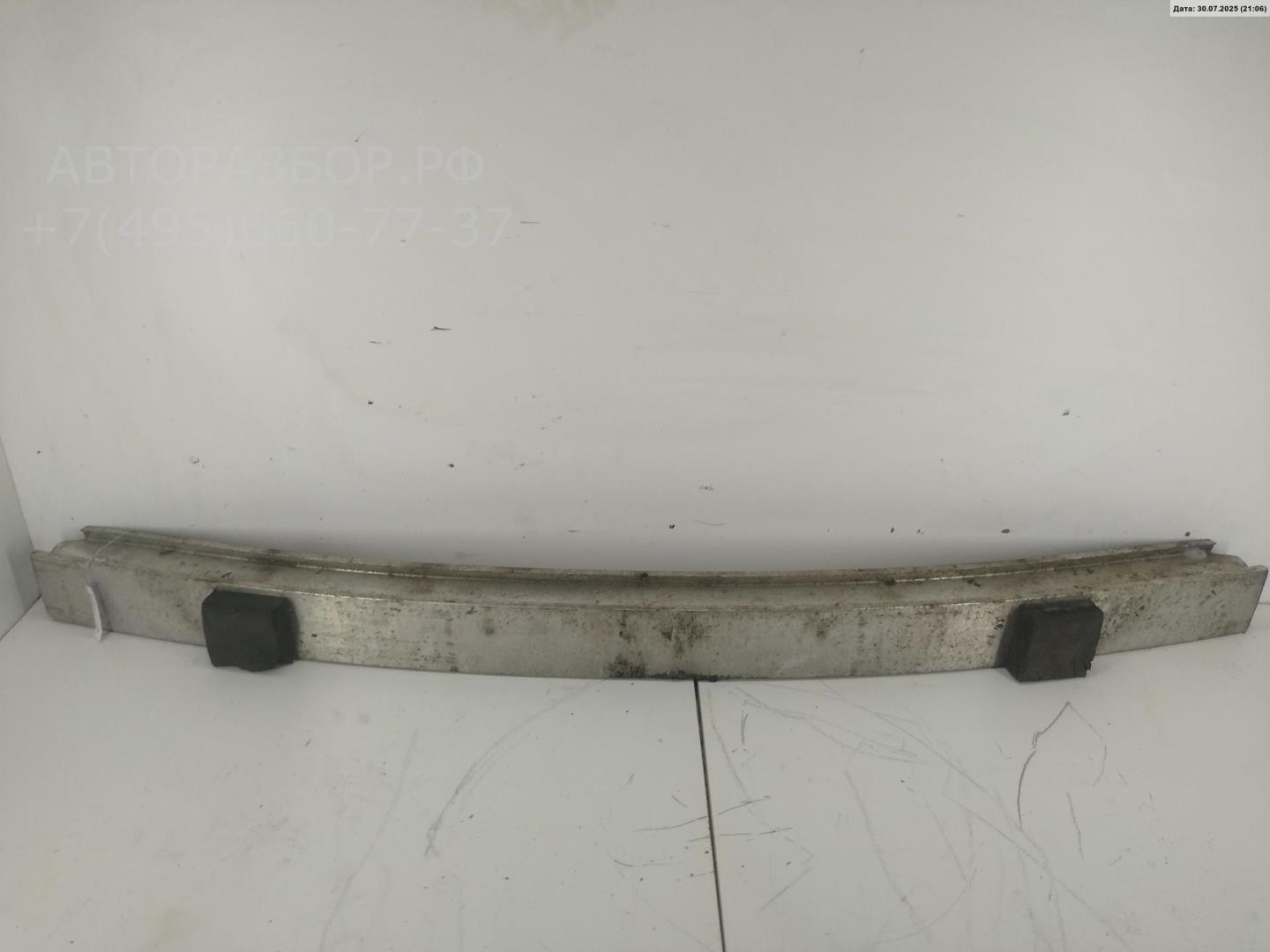 Усилитель переднего бампера