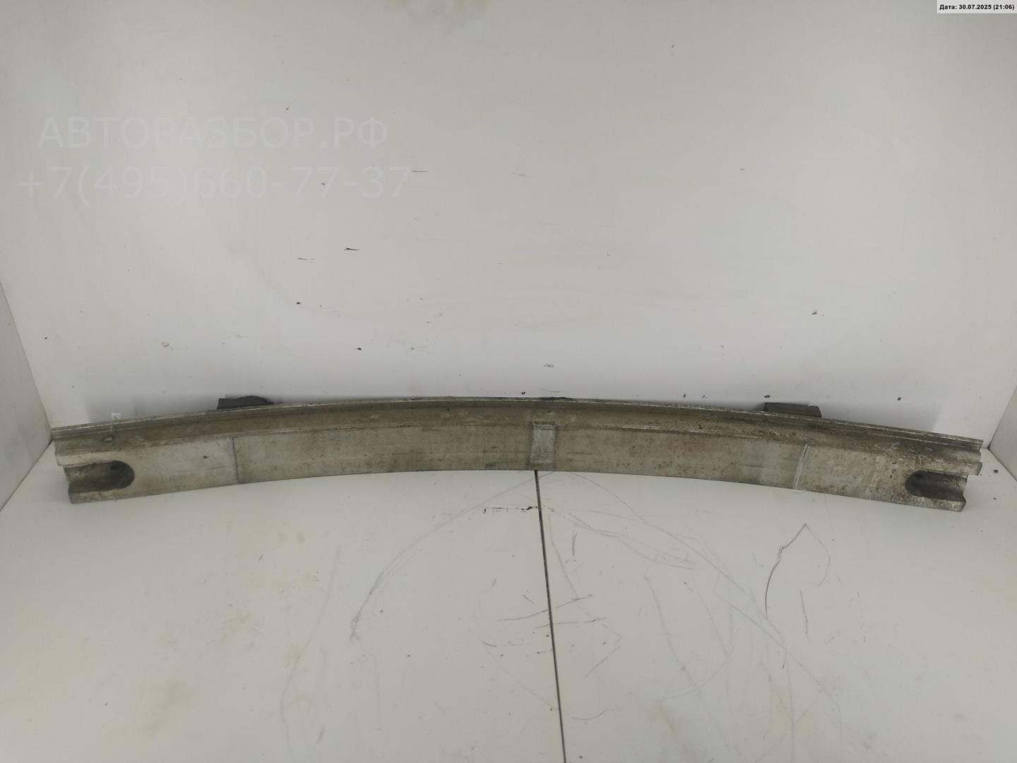 Усилитель переднего бампера