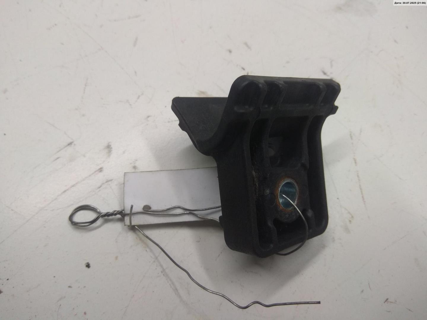 Кронштейн радиатора