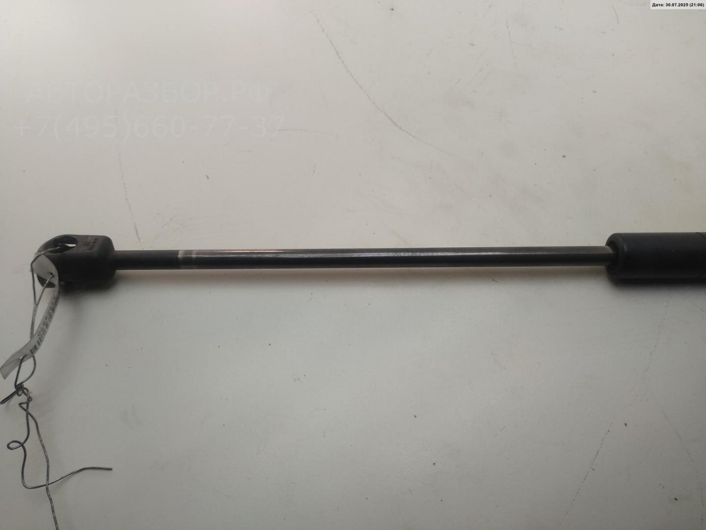 Амортизатор крышки багажника