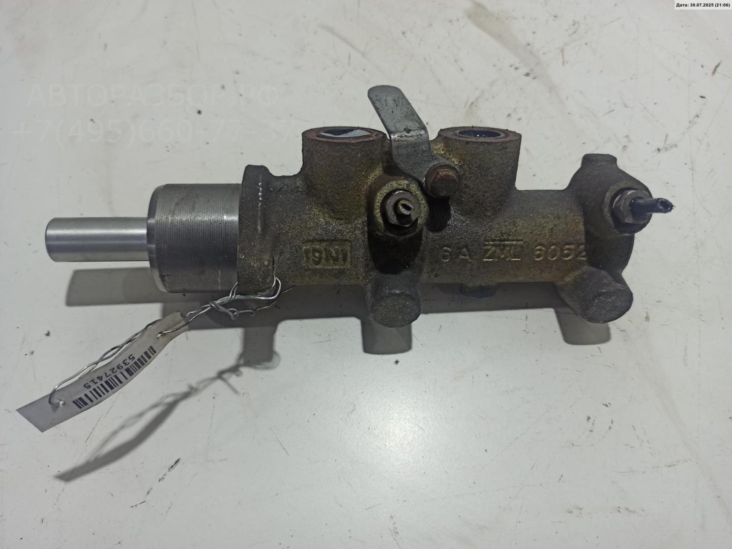 Цилиндр тормозной главный