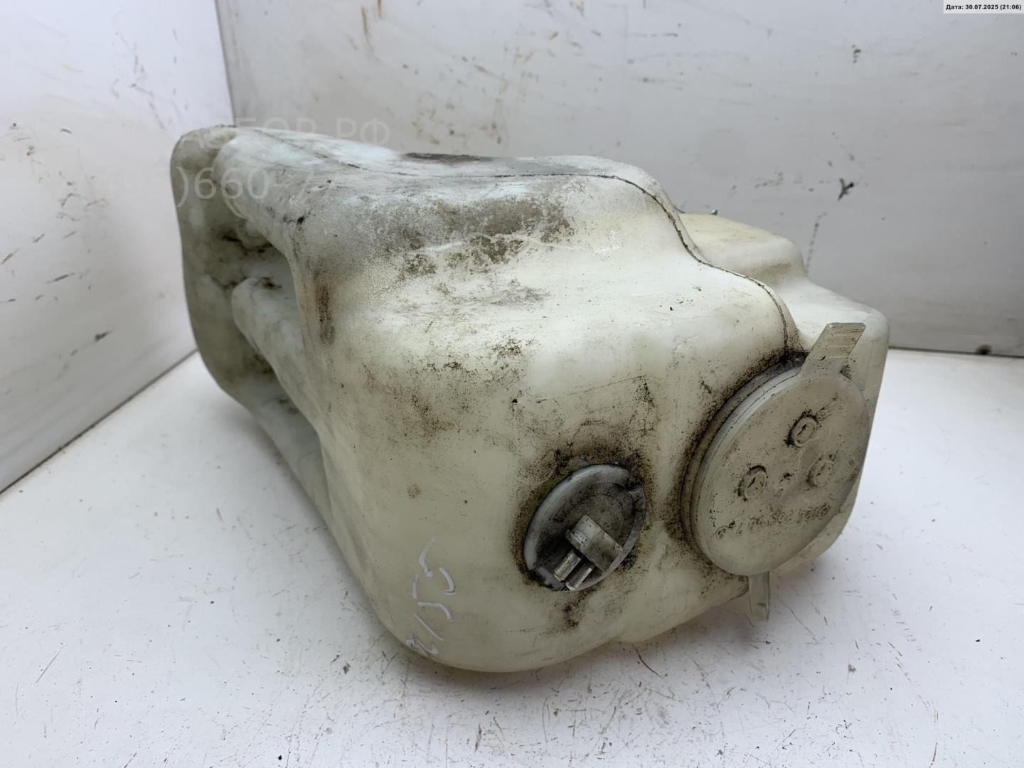 Бачок омывателя лобового стекла