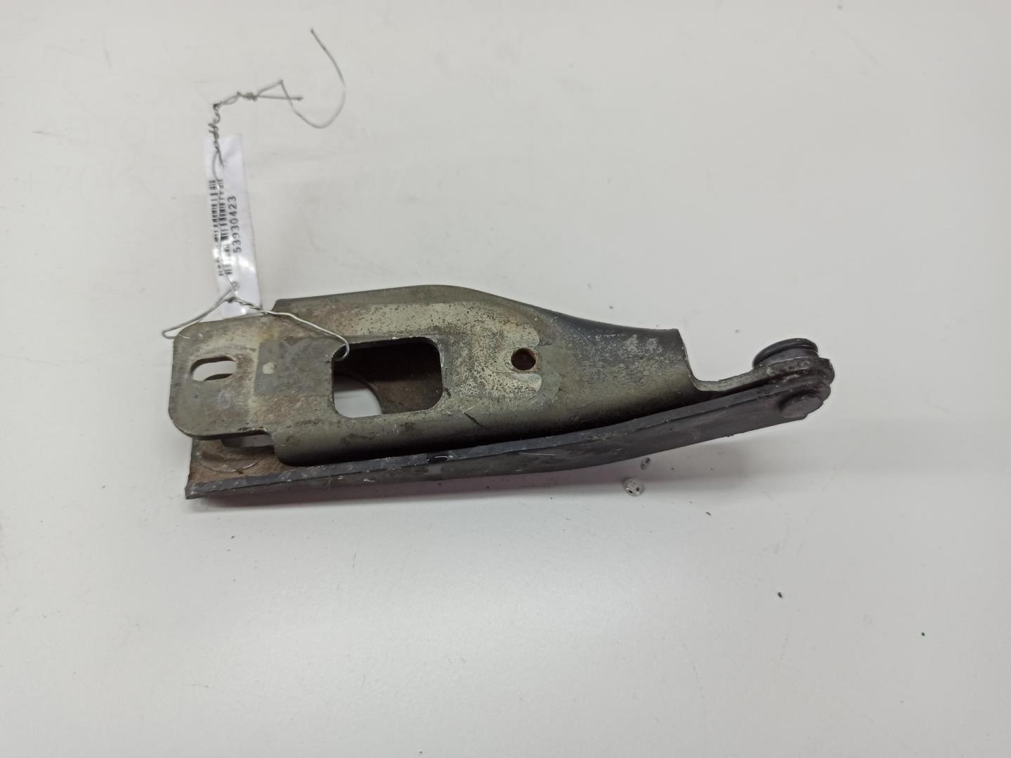 Петля капота левая