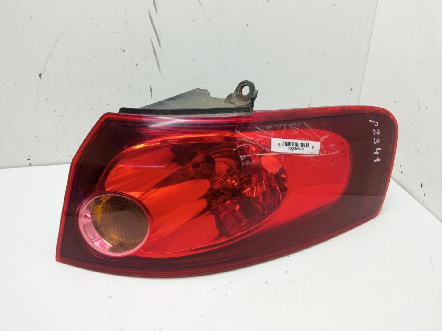 Фонарь задний правый