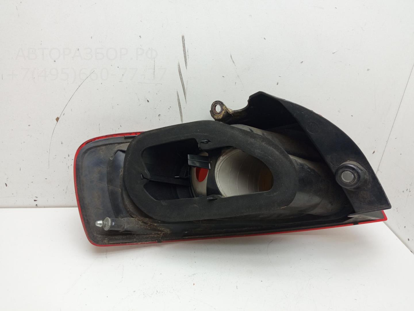 Фонарь задний правый