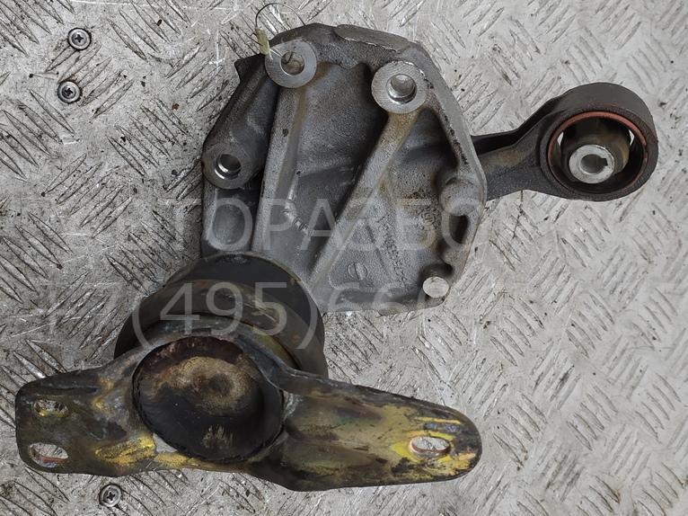 Опора двигателя