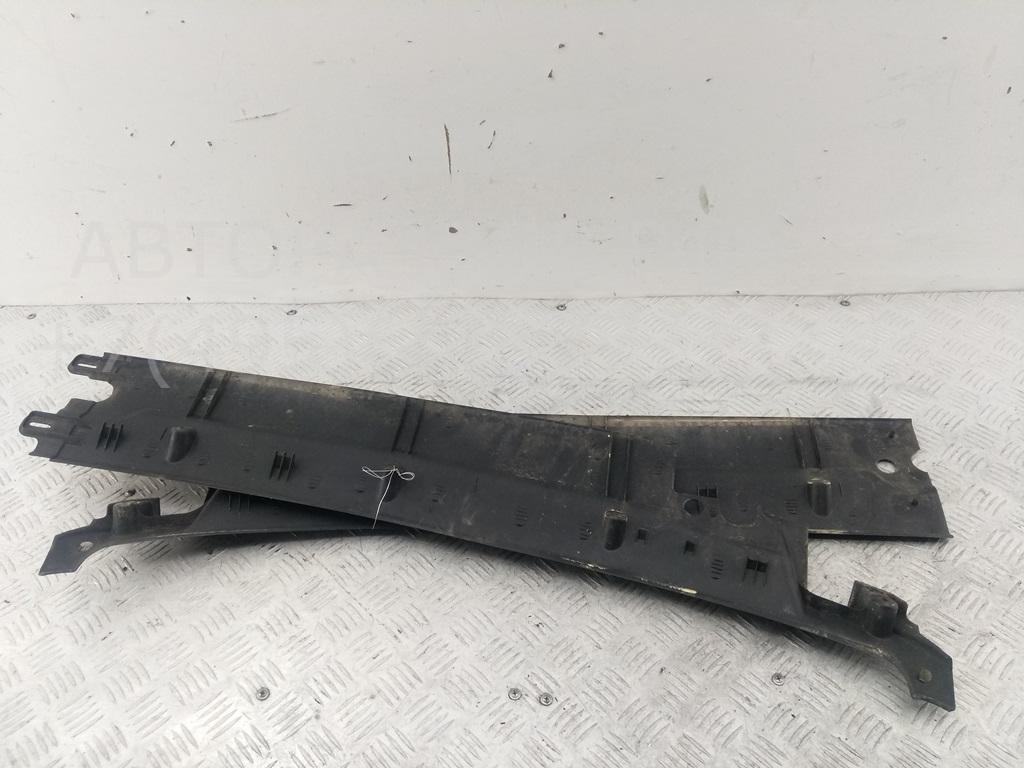 Решетка стеклоочистителей (Жабо)