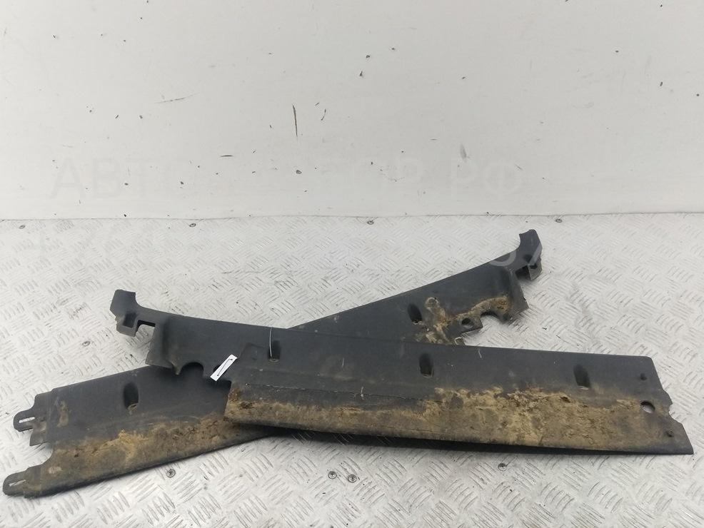 Решетка стеклоочистителей (Жабо)