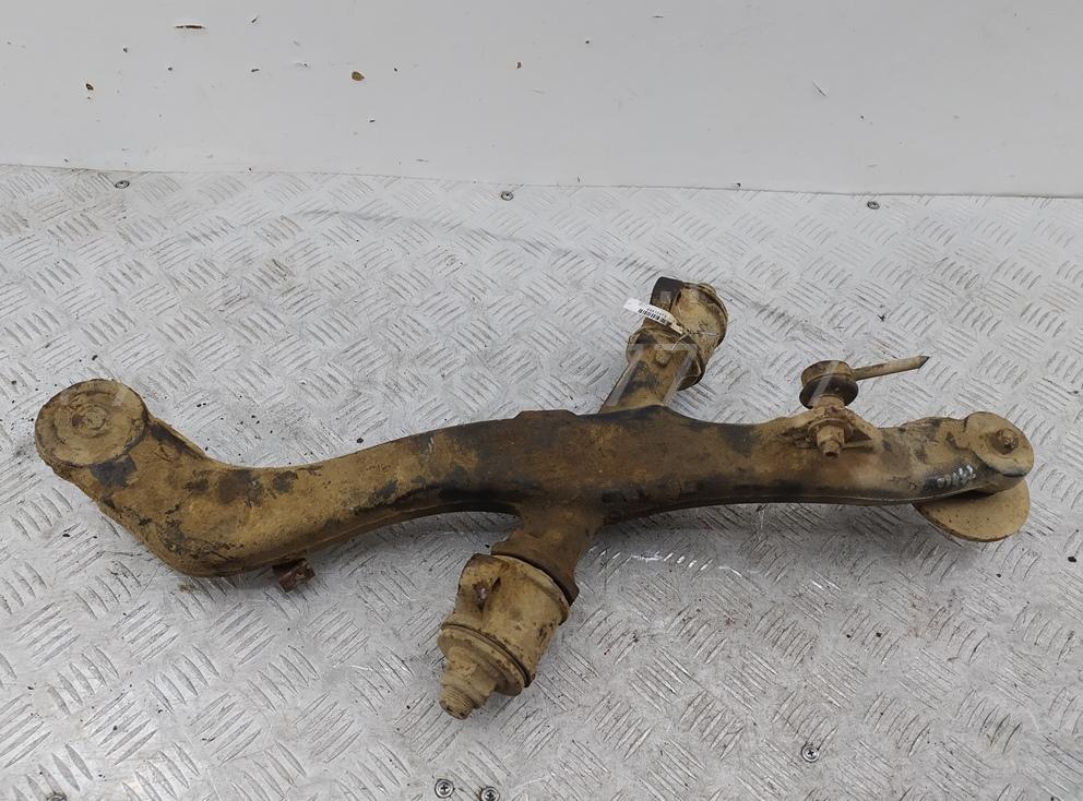 Рычаг передний левый