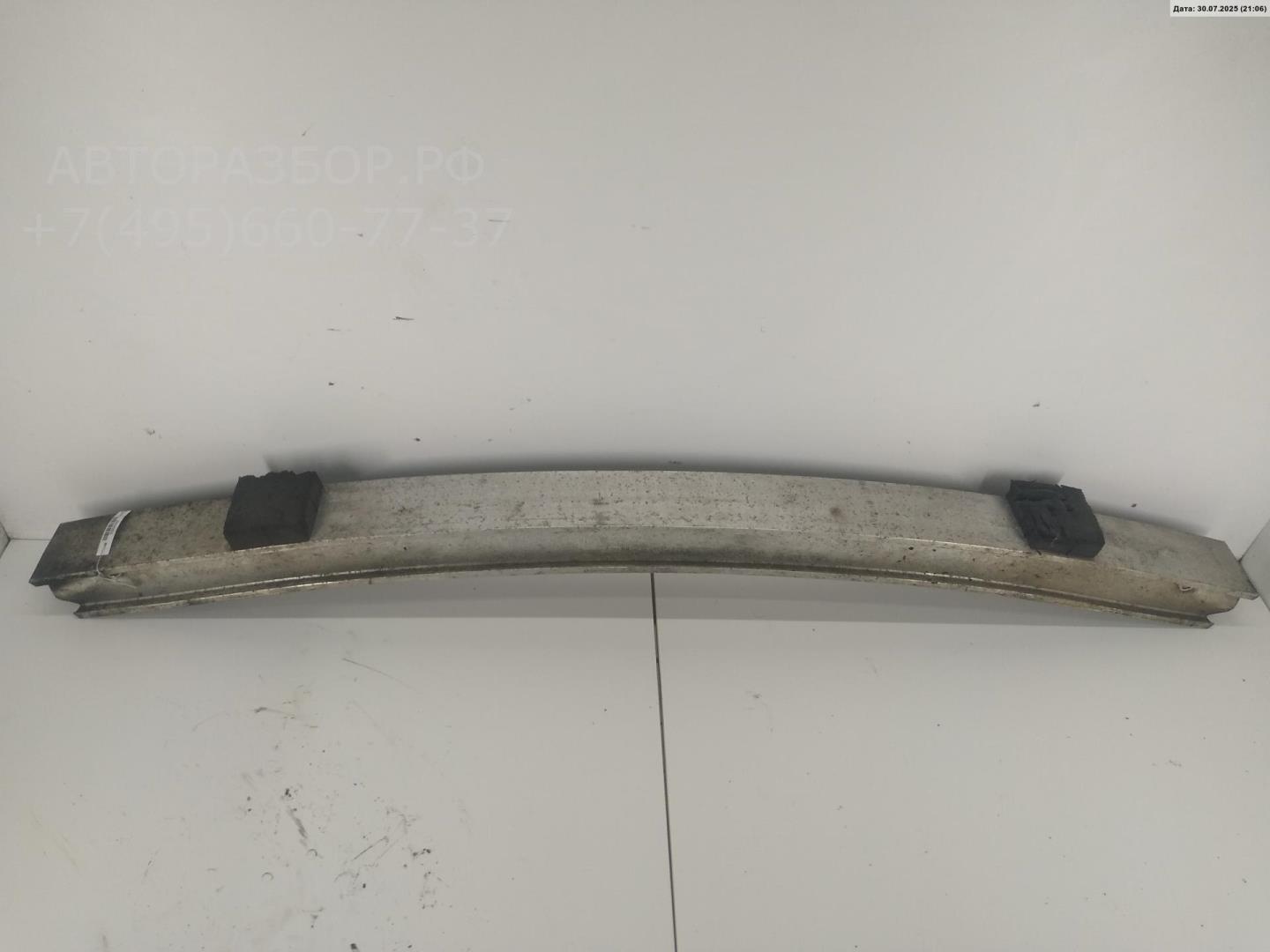 Усилитель переднего бампера