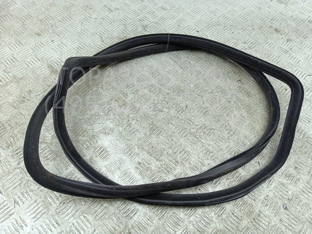 Уплотнитель двери