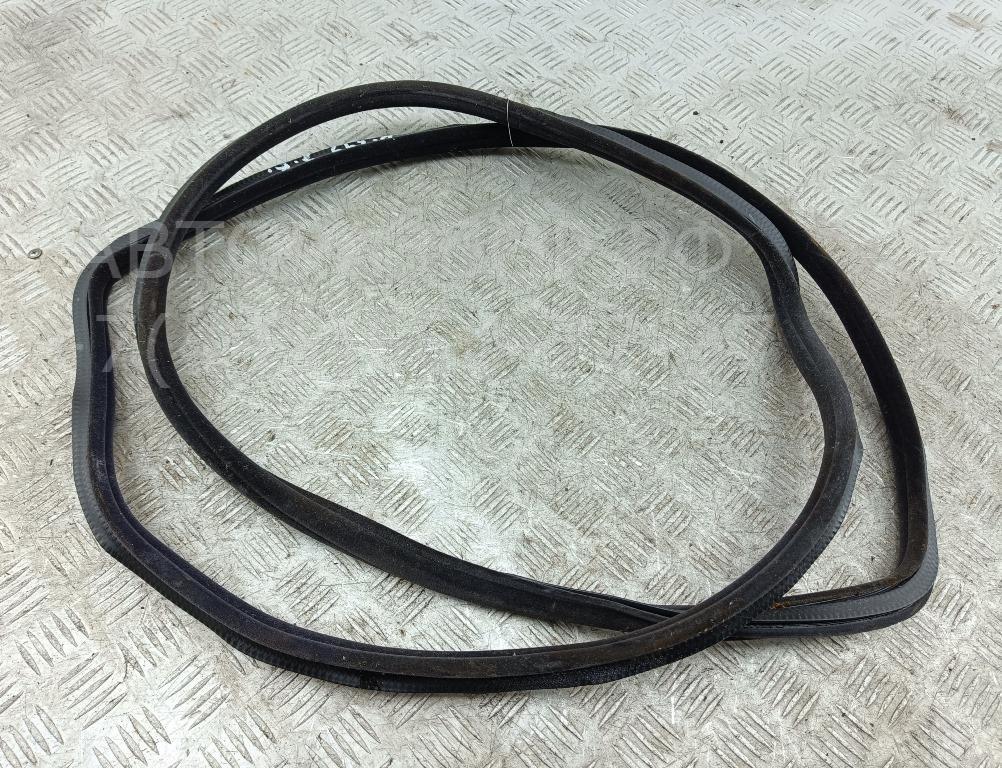 Уплотнитель двери