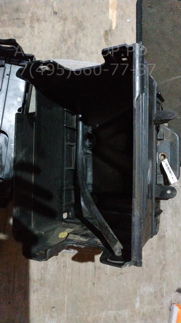 Крепление АКБ (корпус/подставка) для Fabia (6Y) 1999-2008